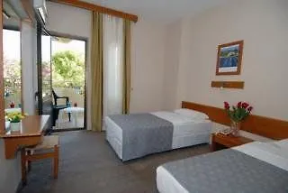 Hawaii 2 Hotel